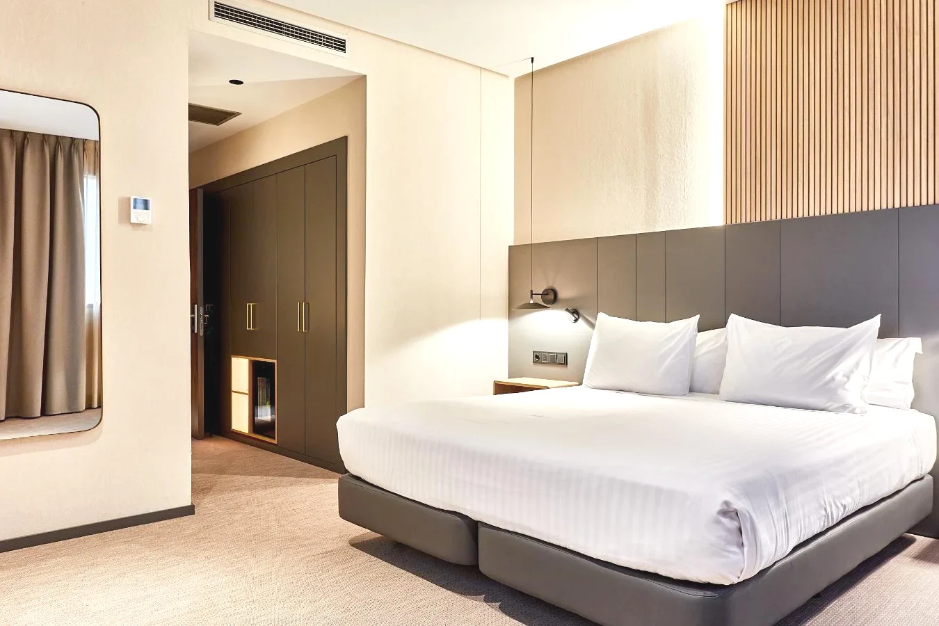 Habitaciones y Suites del Silken Ciudad Gijón