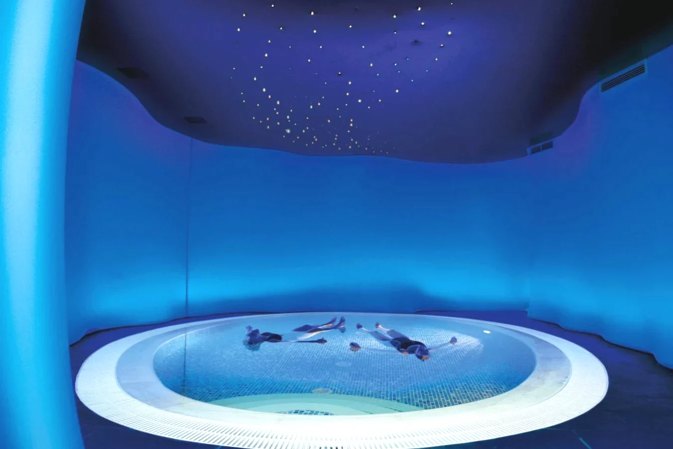 Jacuzzi Hidromasaje del Gran Hotel Balneario De Puente Viesgo Jacuzzi Hidromasaje del Gran Hotel Balneario De Puente Viesgo