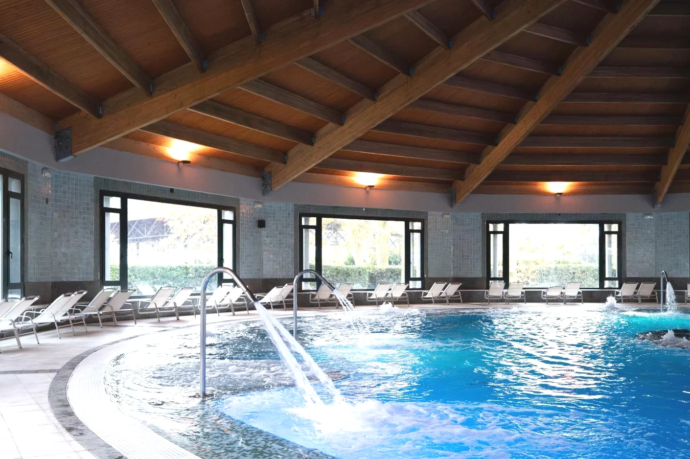 Piscina interior climatizada Castilla Termal Solares Piscina interior climatizada Castilla Termal Solares